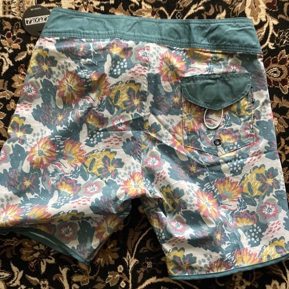 Men's Ezekiel Blue Trader 18 Board Shorts - Picture 6 of 7